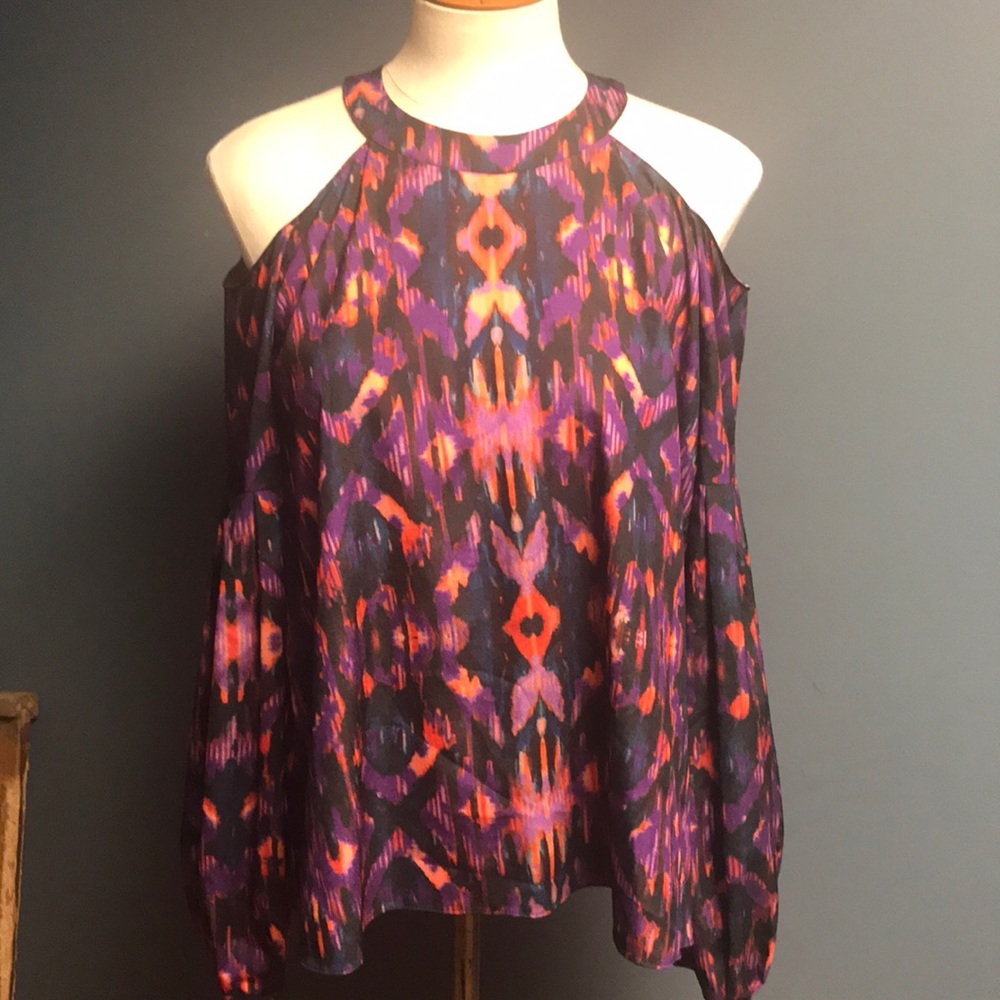 Gianni Bini cold shoulder peasant blouse XS